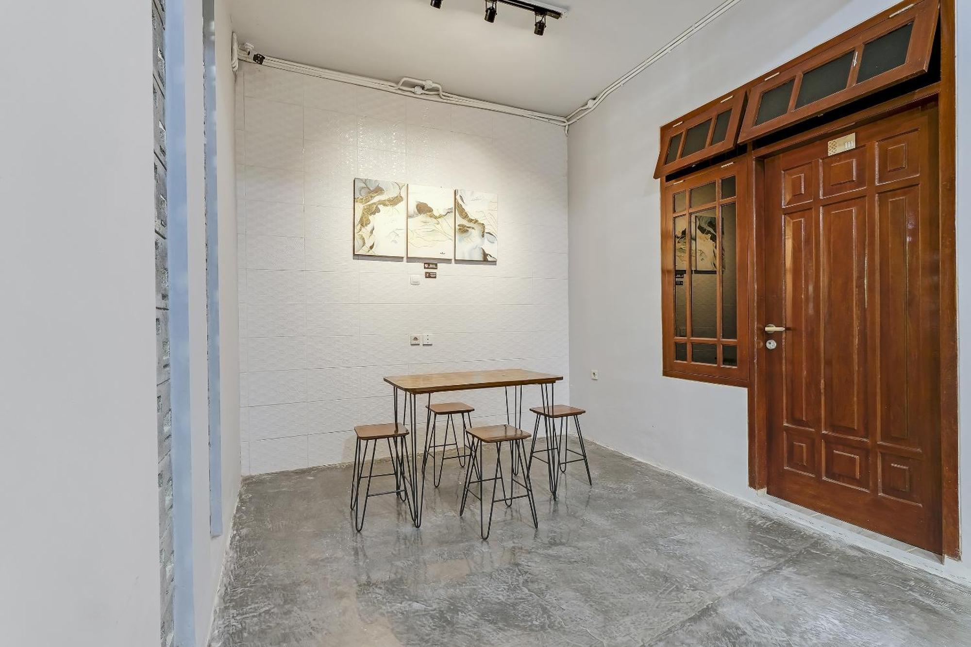 Super Oyo Capital O 90983 Harmony Easy Stay Maguwo Esterno foto